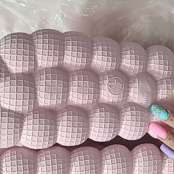 Pink Bubble Slides - Picture 4 of 8